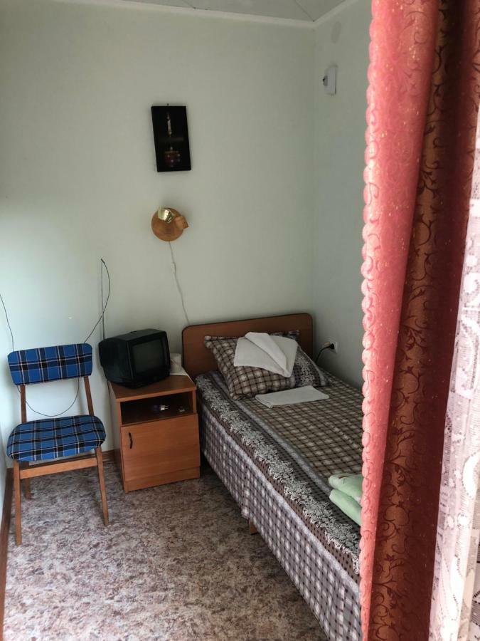 Гостевой Дом "Боцман" На Барцыц-Гудаутская 5 Gagra Szoba fotó